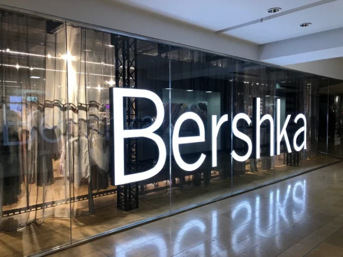 Come acquistare su Bershka Guida TutorialBay