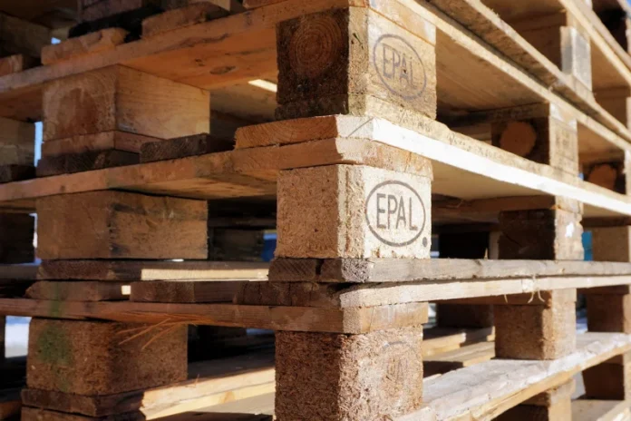 Mobile Contenitore con Pallet Riciclati Guida Completa TutorialBay